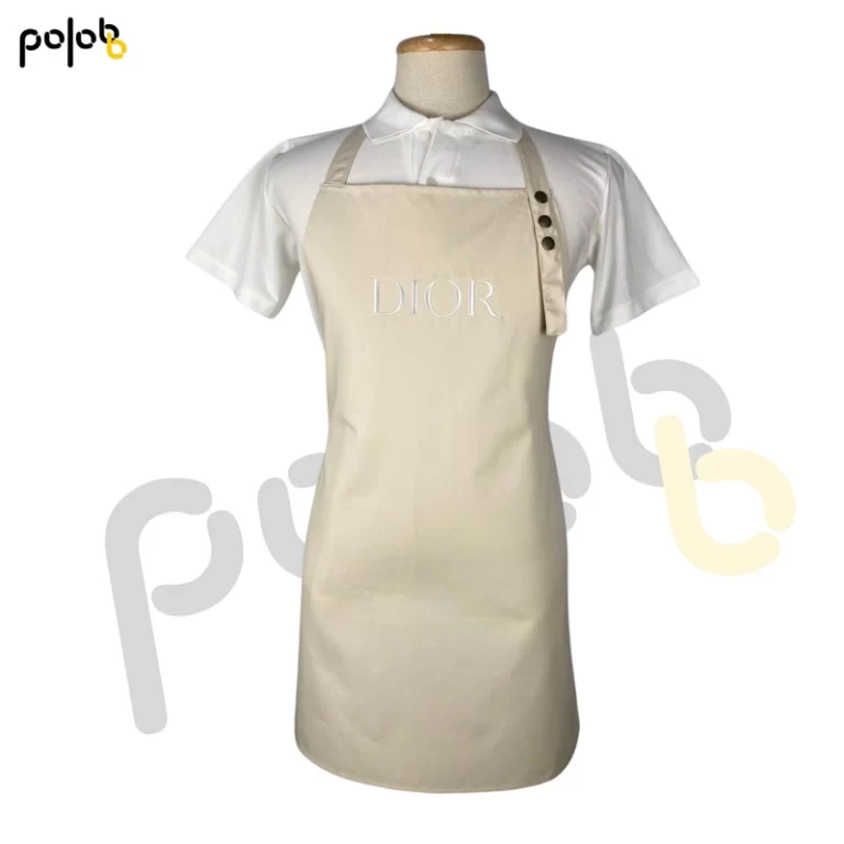 ผลงานผ้ากันเปื้อนปัก Logo แบรนด์ Dior บนผ้าคอมทวิว งานละเอียด สวยงามระดับพรีเมียม